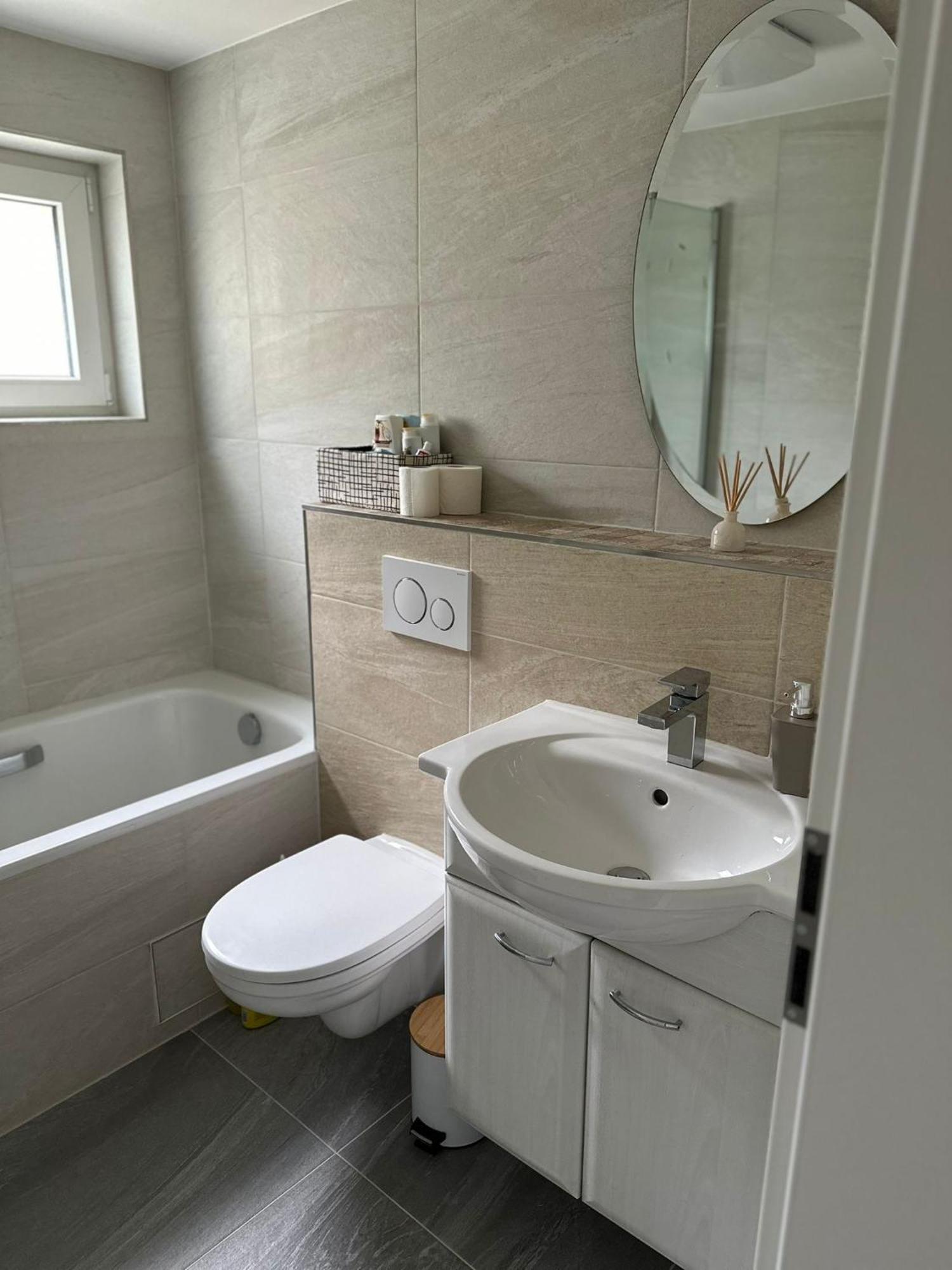 Deluxe Apartment Jl Mit Terrasse Wiesbaden Bagian luar foto